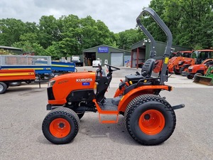 Tracteur de pelouse B2-261 Kubota d'occasion en gros à vendre - Product Image 3