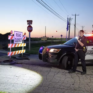 Đèn Pin Chiến Thuật COB <span class=keywords><strong>LED</strong></span> 4000 Lumens Bao Gồm <span class=keywords><strong>9</strong></span> Pin <span class=keywords><strong>AA</strong></span> - Product Image 6