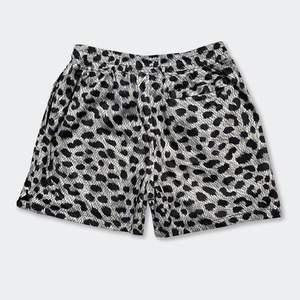 Logo personnalisé OEM Vente en gros Polyester Sublimation Impression été shorts Broderie Sport Gym Running Hommes Basketball Shorts - Product Image 6