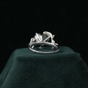 Bague de mariage en plaqué or blanc massif 18KT en forme de cœur vert diamant cultivé en laboratoire pierre latérale design personnalisé style tendance IGI - Product Image 5