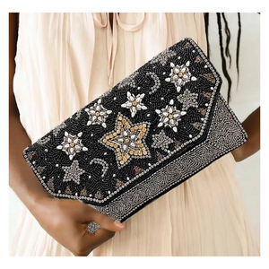 Bolso de mano con cadena cruzada y cuentas de semillas Boho Chic con diseño de Luna, Estrella y flamenco, accesorio de moda perfecto - Product Image 3
