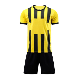 Conjuntos de Uniformes de Fútbol de Excelente Calidad y Cómodos, Llegada en 2026, Jersey de Fútbol Más Vendido, Servicio OEM para Ropa de Fútbol 2026 - Product Image 2