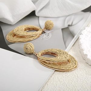 ต่างหูห่วงปาล์มทำด้วยมือสำหรับผู้หญิงเครื่องประดับแบบห้อยสไตล์โบฮีเมียนน้ำหนักเบาวันหยุดพักผ่อนชายหาดในฤดูร้อนดีไซน์แบบฟางทรงรีทรงกลม - Product Image 4