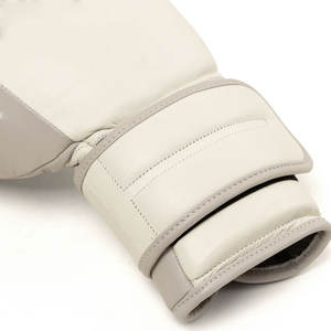 Ventes chaudes Gants de boxe personnalisés 2025 fabriqués en cuir véritable Équipements de boxe personnalisés pour le combat et l'entraînement - Product Image 4