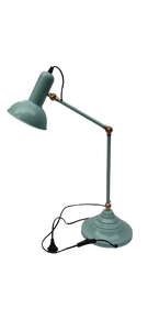 Lámpara de Escritorio LED de Hierro en Oferta con Brazo Articulado Ajustable y Luz para Cuidado de la Vista, Ideal para Estudio y Oficina, Tamaño Personalizable - Product Image 5