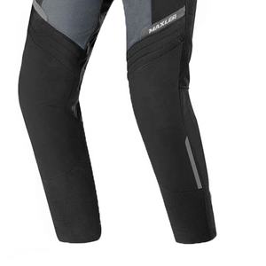 Pantalon de moto professionnel développé avec une structure textile respirante et une protection de genou de niveau CE 1. - Product Image 6