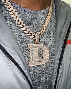 Nouveau pendentif initial élégant en or 14 carats style hip-hop avec moissanite taille princesse et breloques en argent 925 plaqué or - Product Image 2