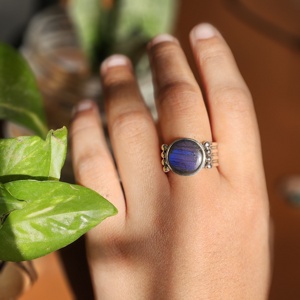 Anillo de plata con piedras preciosas de Fuego Azul labradorita atractivo y moderno El mejor regalo de Navidad para bodas y fiestas - Product Image 4