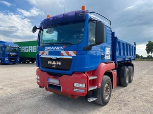Camion benne d'occasion MAN TGS 26.540 6x4 de 2008, pour le transport de charges lourdes dans le secteur de la construction et de l'exploitation minière - Product Image 1