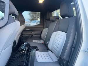 Blanco 2024 para Tacoma Hybrid TRD Off-Road Doble Cabina 4WD Automático Izquierdo Usado Asientos de Cuero Sistema de Navegación Bluetooth Control Remoto - Product Image 6