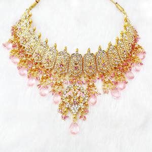 Ensemble de bijoux de mariage en alliage de fleurs en cristal de style vintage, imitation perle, violet, collier, boucles d'oreilles, coiffe, plaqué or - Product Image 4