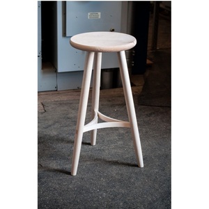 Taburete de madera elegante con acabado artesanal, perfecto para sala de estar, dormitorio, cocina, comedor y decoración de oficina - Product Image 6