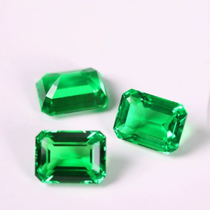 พลอยมรกตแซมเบียสังเคราะห์ทรงอัสเชอร์ทุกแบบ หินหลวมสำหรับทำจี้ เครื่องประดับสีเขียวคุณภาพดีสำหรับสร้อยคอ แหวน ขายส่ง - Product Image 4