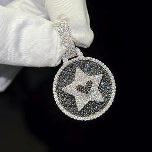 Pendentif en argent sterling 925 Moissanite blanche et noire Pendentif personnalisé et autres bijoux en diamant - Product Image 1