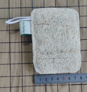 Almohadilla exfoliante de esponja de fibra de lufa natural, accesorio de limpieza corporal para ducha y baño de Vietnam - Product Image 6