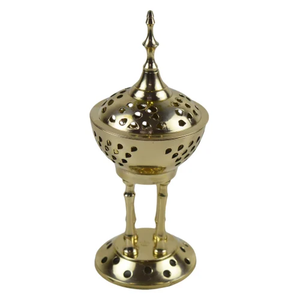 Quemador de incienso de luna creciente de latón antiguo con diseño de recorte adornado y motivos florales para decoración de Eid y Ramadán - Product Image 4