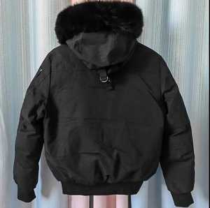 Chaqueta acolchada con capucha de piel sintética personalizada para hombre, resistente para invierno - Product Image 3