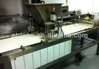 Nouvelle machine à gâteaux automatique pour faire des roulades suisses, des rouleaux de gâteaux, des garnitures à la crème, machine à gâteaux de qualité alimentaire pour boulangerie