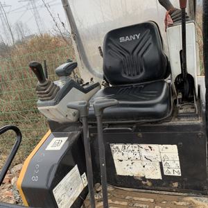 Mini-excavatrice sur chenilles SANY 1,5 TONNE, matériel de construction d'occasion avec moteur, Chine - Product Image 2