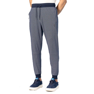 กางเกงลำลองผ้าลูกฟูกสีเทาสำหรับผู้ชายเอวยางยืดป้องกันรอยยับระบายอากาศได้ดีสวมใส่ในฤดูร้อน - Product Image 1