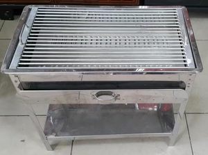 Barbecue au charbon de bois Dorello en acier inoxydable avec capot de fumée, cheminée, tiroir à cendres, étagère de rangement, mangal turc fabriqué en Turquie - Product Image 3