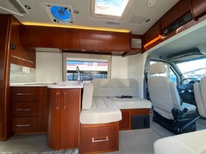 Usado, 2019, L-e-i-s-u-r-e T-r-a-v-e-l Serenity 24CB, listo para vender - Product Image 2