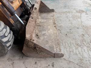 1991 Case 1845C <b>Track</b> Skid Steer: Proven Durability and Reliable Performance - Product Image 4