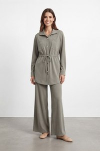 ชุดเซ็ตเสื้อและกางเกงสำหรับผู้หญิง – ชุดสองชิ้นทันสมัยสำหรับใส่ลำลองและใส่ทำงาน |   ขายส่ง |   ผลิตในตุรกี - Product Image 3