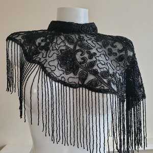 Capa de poliéster con cuentas estilo preppy de alta costura, diseño único hecho a mano, para fiestas, para mujeres y adultos, ropa de club ODM, Taabi Exports - Product Image 4