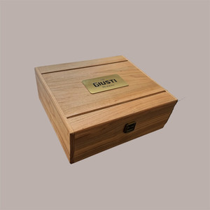 Coffret Cadeau en Bois Élégant pour Duetto 250ml Médailles d'Or Giusti Vinaigre Coffret Cadeau - Product Image 1