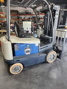 Chariots élévateurs neufs et d'occasion à prix économique pour entrepôt - Product Image 4