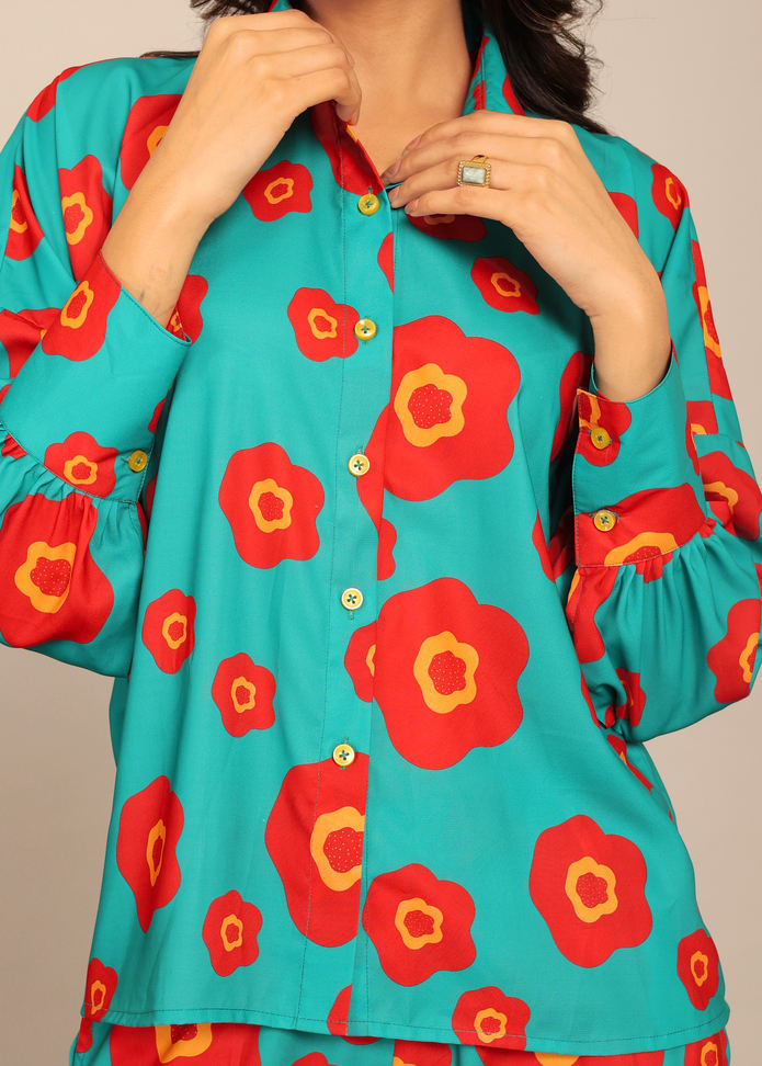 ทะเลสีเขียวและสีแดง