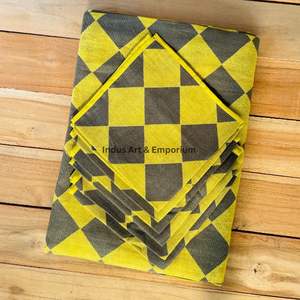 Mantel de Algodón Hecho a Mano en India, Hermoso Mantel de Algodón Estampado a Mano para Bodas, Mantel en Venta - Product Image 3