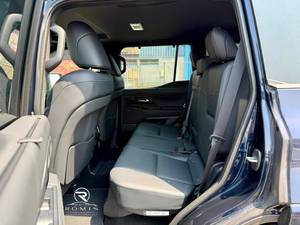 Lexus GX 550 Usado 2026, SUV de Lujo, 3.4L V6 Twin Turbo, 4x4, Gasolina, para Viajes de Negocios y Compras en Flota |   Listo para Exportar - Product Image 5
