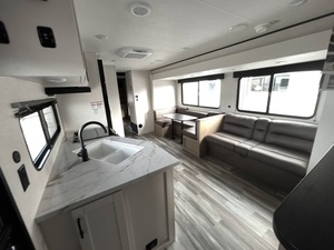New 2026 Jayco Jay F-l-i-g-h-t Slx 321BDS Export grade travel <b>trailers</b> offered for bulk trade Ready to ship - Product Image 3