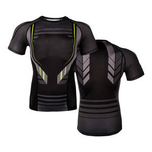 Nueva venta al por mayor por encargo Rash Guard manga corta transpirable Slim Fit sublimación diseño Rash Guard para hombres - Product Image 1