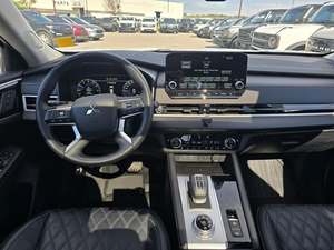 Mitsubishi Outlander SEL AWD SUV Turbo 4.1-6L 2023, Automático, Techo Panorámico, Cámara Trasera de 360° - Product Image 5