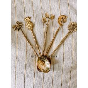 Alta demanda, juego de cubiertos chapados en oro de diseñador elegante hecho en Metal de calidad superior para uso doméstico y de utensilios de cocina de hotel - Product Image 6