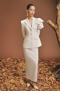 Falda lápiz Frost para mujer en estilo elegante Colección de Otoño de tendencia superior para oficina Casual Hecho en Vietnam - Product Image 6