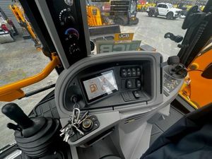 Retroexcavadora JCB 3CX original en buen estado, equipo de construcción usado con especificaciones de cargador frontal a la venta - Product Image 5