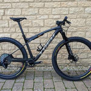 Nueva Llegada Original 2023 Trek Supercaliber 9.9 XX1 AXS 2023 - Product Image 1