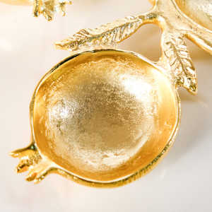 Ensemble de vaisselle de luxe en émail doré, bol de service en forme de grenade, bol à noix à 6 sections, plat à fruits en métal durable, serveur de fruits secs - Product Image 1