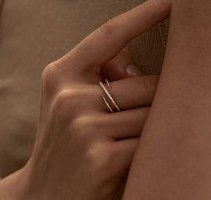 Plata de Ley 925 sólida, piedra de circonita cúbica, relleno de oro, diseño único, anillo de fiesta de aniversario para mujer y niña, regalo al por mayor - Product Image 2