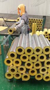 ISOKING isolamento termico tubo di lana di vetro coperto da foglio di alluminio isolante tubo <span class=keywords><strong>caldaia</strong></span> in fibra di vetro - Product Image 3