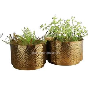 Jardinière en métal martelé seau à fleurs pour la maison extérieure intérieure décorative à la main or fini Pot et ensemble de jardinière - Product Image 2