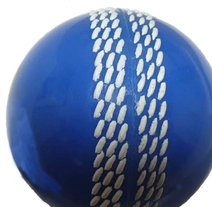 Logotipo personalizado Cricket Hard Blue Ball Opciones de tamaño de alto rendimiento con características personalizables - Product Image 4