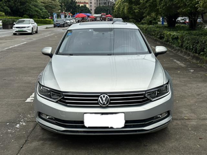 รถยนต์ Volkswagen Magotan ปี 2017 รุ่น 330TSI DSG Entry Luxury Spec สภาพดี พร้อมส่ง - Product Image 1