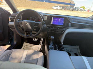 รถยนต์มือสองราคาประหยัด ปี 2025 โตโยต้า แคมรี่ พวงมาลัยซ้าย - Product Image 4