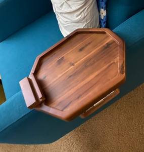 Grossiste de haute qualité, meilleure vente, belle table d'accoudoir en bois fabriqué à la main, plateau de canapé simple et fonctionnel, table de plateau d'accoudoir de canapé - Product Image 4