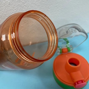 ODM/OEM portátil Tritan ecológico motivacional deportes gimnasio tazas de agua botellas de agua de plástico para fiestas precio al por mayor - Product Image 1